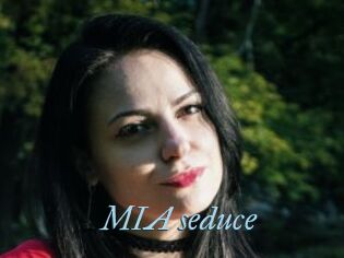 MIA_seduce