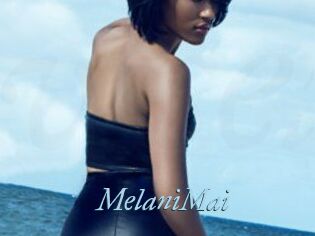MelaniMai