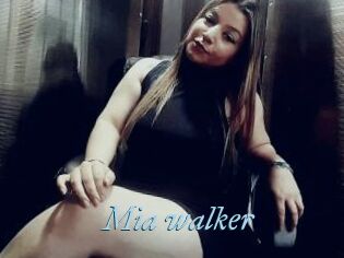 Mia_walker
