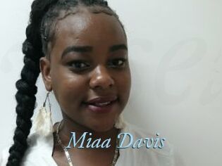 Miaa_Davis