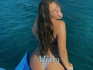 Mia19
