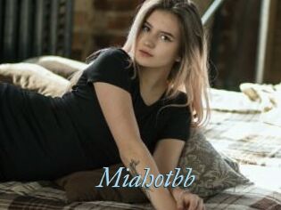 Miahotbb