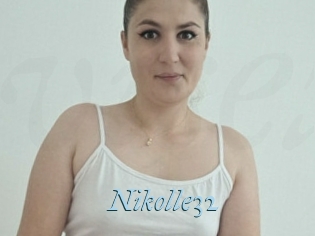 Nikolle32