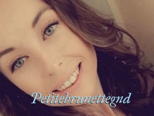 Petitebrunettegnd