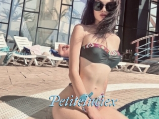 Petiteluciex